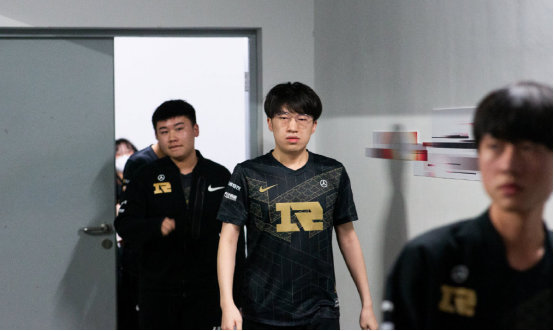 让泰山队难 让泰山队难