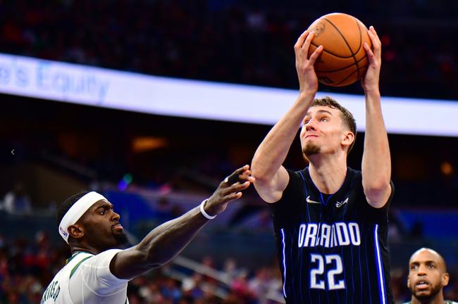 尖游泳选手 尖游泳选手